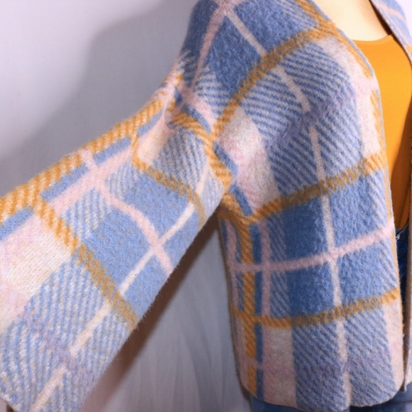 Rain + Rose Soft textured Plaid Comfy Sweater Cardigan Medium, Nordstrom - Picture 3 of 8